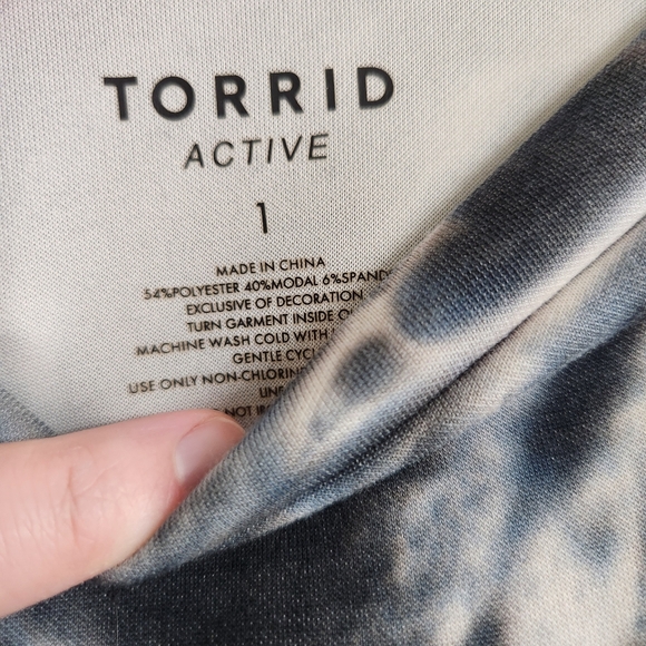 Torrid Tye-Dye Long Sleeve - Picture 5 of 5